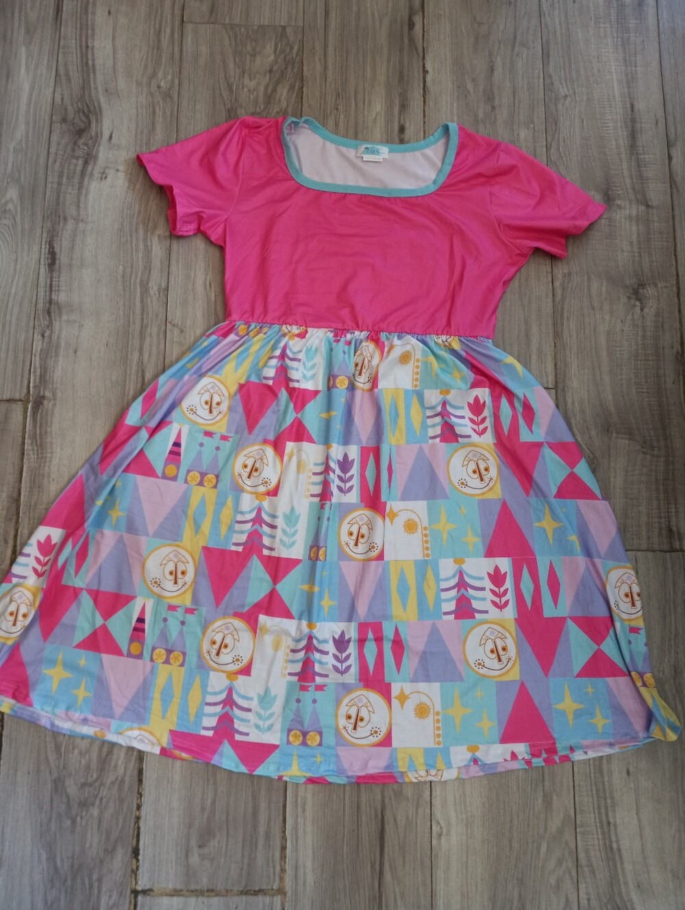 Small World Ladies Dress L